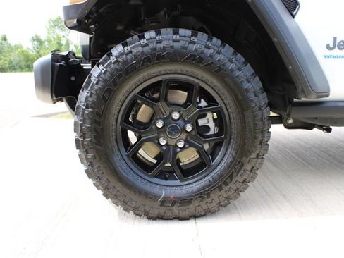 Used 2025 Jeep Wrangler Unlimited Sport S 4xe AWD/4WD image 29