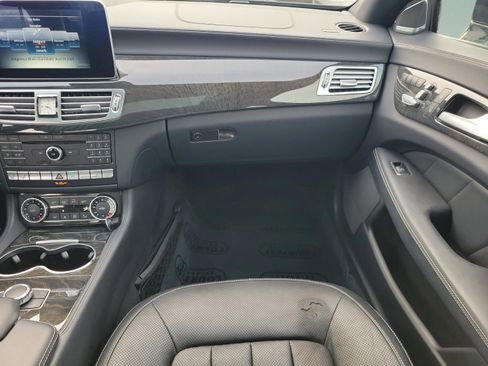 Used 2016 Mercedes-Benz CLS 400 image 18