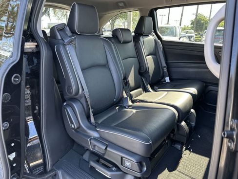 Certified 2024 Honda Odyssey Elite image 13