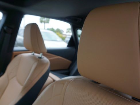 Certified 2025 Lexus RX 350 Premium image 24