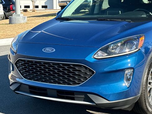 Used 2022 Ford Escape SEL w/ Technology Package image 10