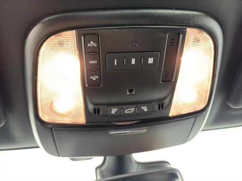 Used 2024 Dodge Durango GT AWD/4WD image 33