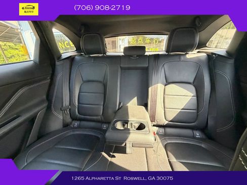 Used 2019 Jaguar F-PACE R-Sport image 15