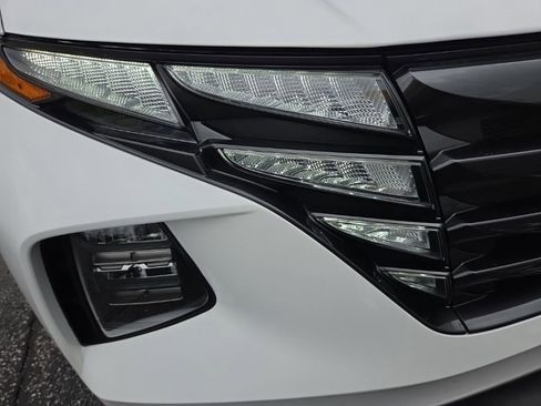 Certified 2023 Hyundai Tucson SEL AWD/4WD image 16