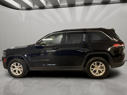 Used 2023 Jeep Grand Cherokee Limited AWD/4WD image 8