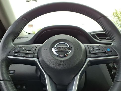 Used 2019 Nissan Rogue SL w/ Premium Package AWD/4WD image 29