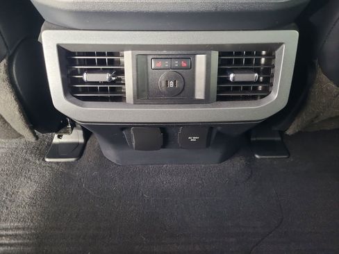 Used 2023 Ford F250 Lariat w/ Lariat Ultimate Package image 17