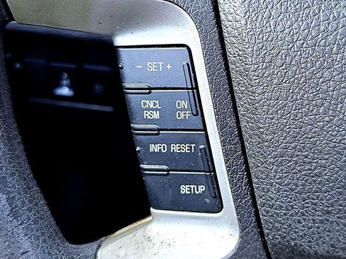 Used 2010 Ford Fusion SE image 16