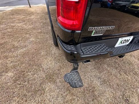 Used 2025 RAM 1500 Big Horn AWD/4WD image 14