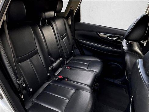Used 2020 Nissan Rogue SL FWD image 28