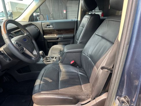 Used 2019 Ford Flex Limited AWD/4WD image 9