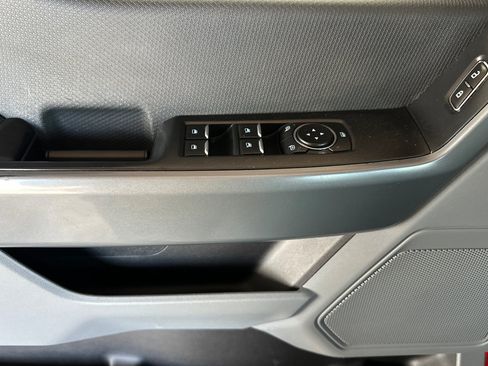 Used 2023 Ford F150 XLT AWD/4WD image 12