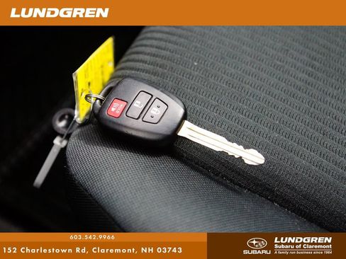 Used 2018 Toyota RAV4 LE w/ All Weather Liner Package AWD/4WD image 23