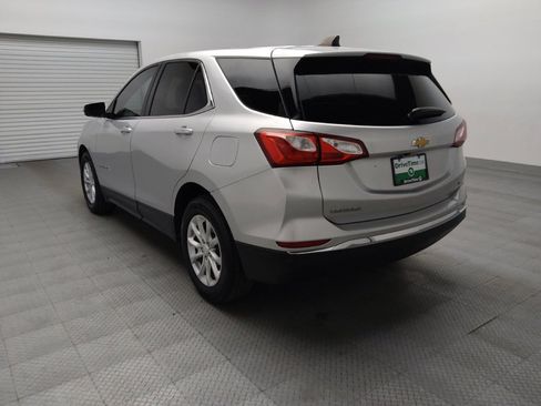 Used 2019 Chevrolet Equinox LT w/ Driver Convenience Package image 5