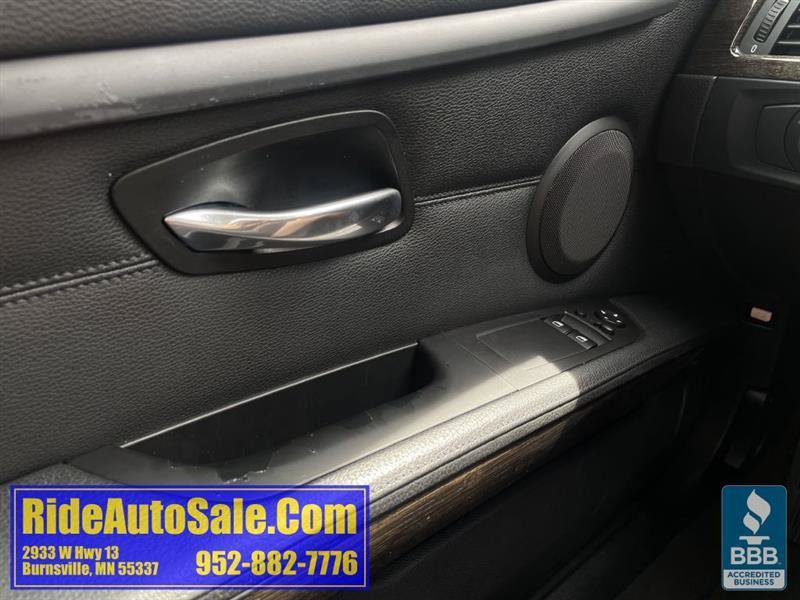 Used 2011 BMW 328i xDrive Coupe AWD/4WD image 30