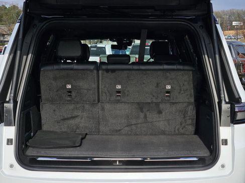 New 2026 Jeep Grand Wagoneer Summit image 9