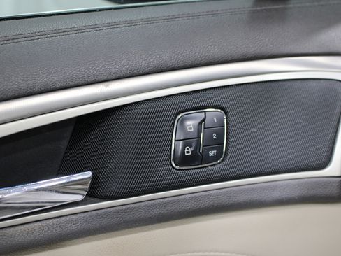 Used 2017 Lincoln MKZ Premiere FWD image 8