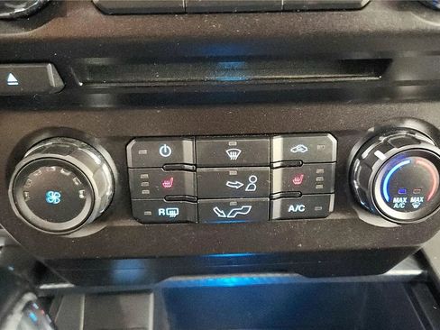Used 2018 Ford F150 XLT w/ Equipment Group 302A Luxury AWD/4WD image 27