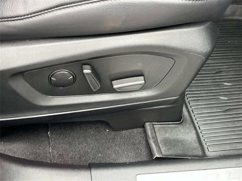 Certified 2022 Ford Explorer Limited w/ Equipment Group 301A image 27