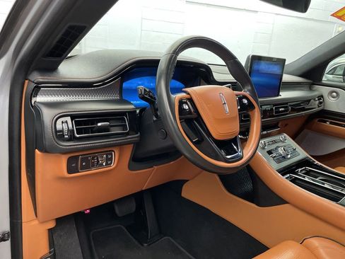 Used 2021 Lincoln Aviator Black Label w/ Dynamic Handling Package image 11