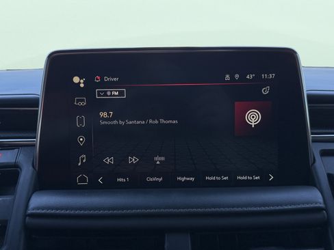 Used 2022 GMC Yukon XL SLT w/ SLT Luxury Package image 52