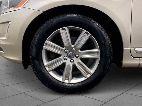 Used 2017 Volvo XC60 T5 Inscription w/ Preferred Option Package image 10