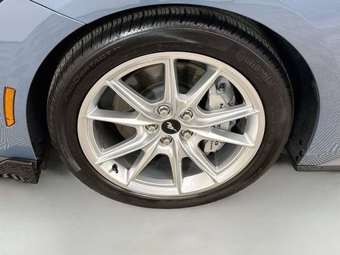 Used 2025 Ford Mustang GT Premium RWD image 29