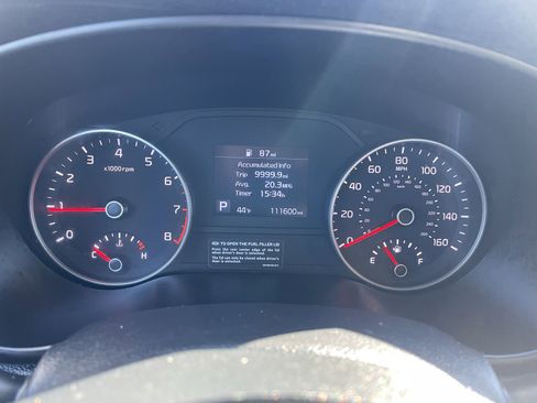 Used 2020 Kia Sportage LX image 18