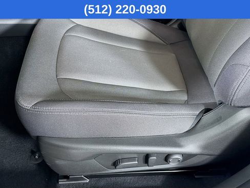 Used 2025 Subaru Crosstrek 2.0i Premium image 23