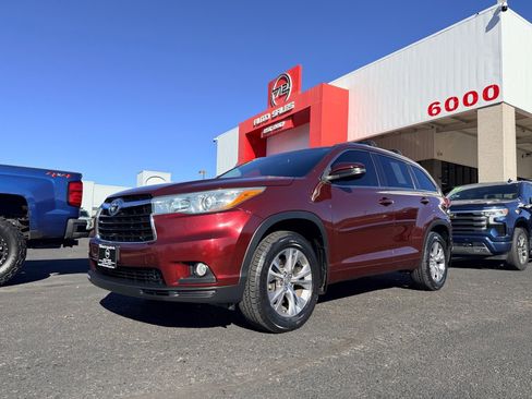 Used 2015 Toyota Highlander XLE image 31
