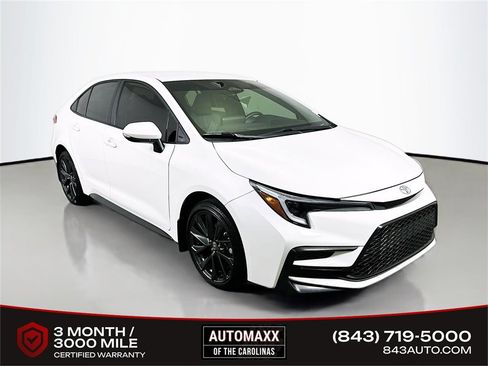 Used 2025 Toyota Corolla SE image 1