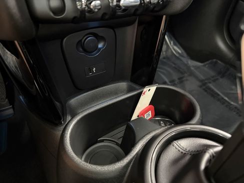 Used 2024 MINI Cooper SE FWD image 21