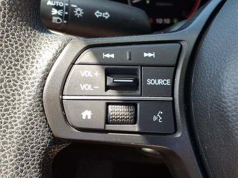 Used 2023 Honda HR-V LX image 7