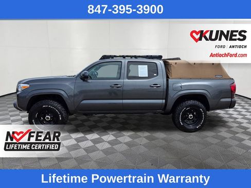 Used 2022 Toyota Tacoma SR AWD/4WD image 4