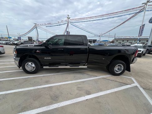Used 2020 RAM 3500 Big Horn w/ Level 1 Equipment Group AWD/4WD image 6