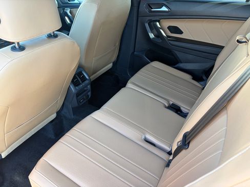 Used 2024 Volkswagen Tiguan SE FWD image 26
