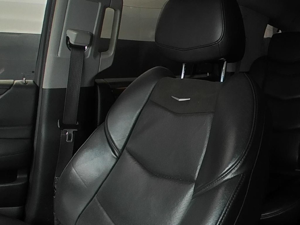 Used 2017 Cadillac Escalade Luxury AWD/4WD image 9