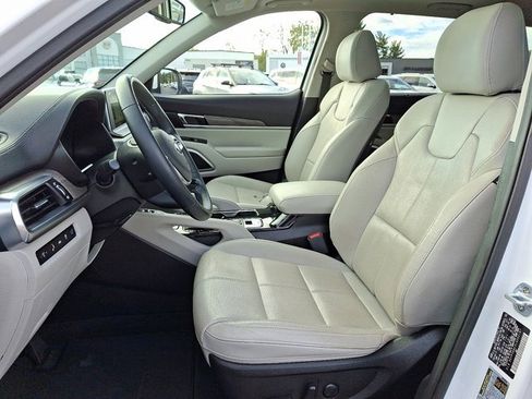 Used 2020 Kia Telluride EX image 16