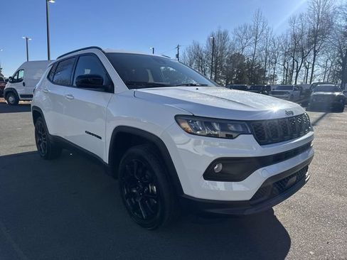 New 2026 Jeep Compass Latitude AWD/4WD image 14