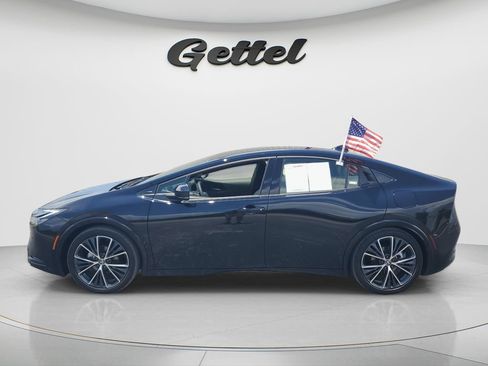 Used 2026 Toyota Prius XLE FWD image 8
