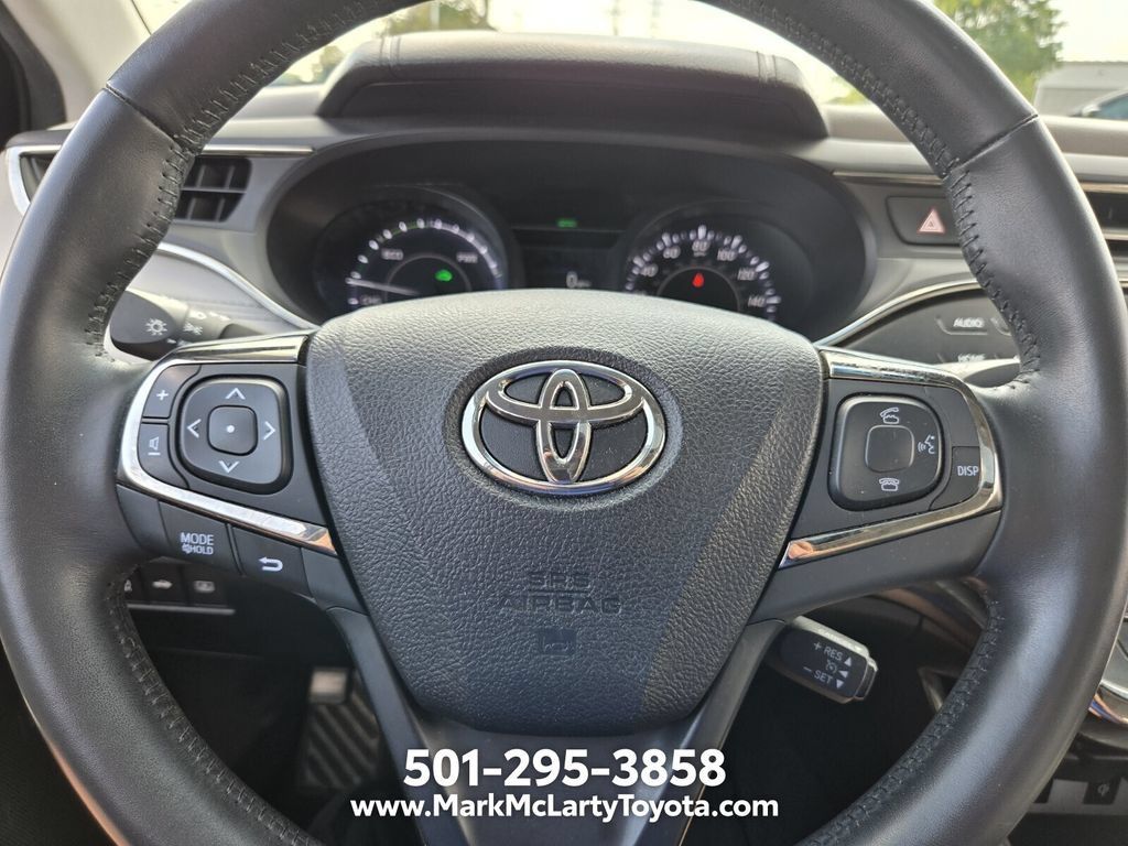 Used 2016 Toyota Avalon Limited FWD image 24