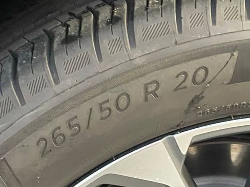 Used 2024 Cadillac Lyriq Sport image 8