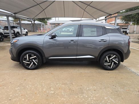 New 2026 Nissan Kicks SV image 6