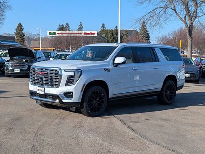 New 2026 GMC Yukon XL Denali w/ Sun & Power Step Package