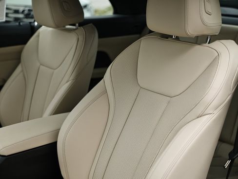 New 2026 BMW M440i Convertible w/ Premium Package image 25