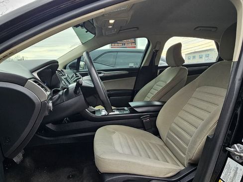 Used 2018 Ford Fusion S image 7