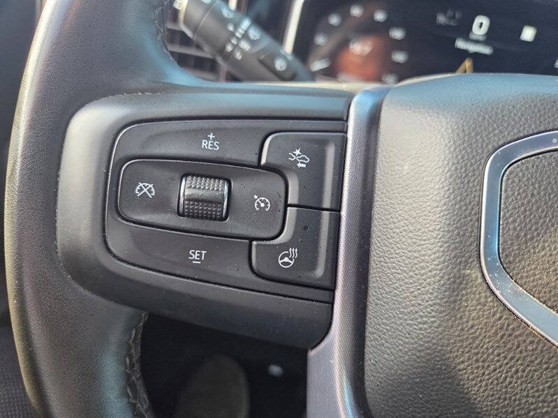 Used 2025 GMC Sierra 1500 SLT AWD/4WD image 12