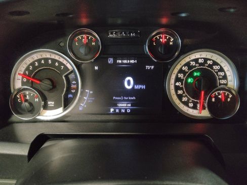 Used 2018 RAM 1500 Big Horn RWD image 23