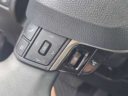 Used 2025 Toyota Camry LE FWD image 25