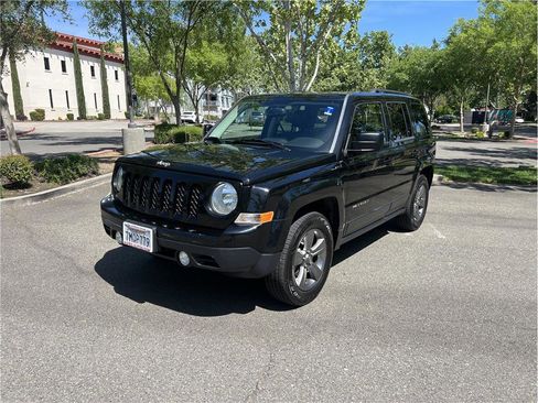 Used 2015 Jeep Patriot High Altitude AWD/4WD image 1